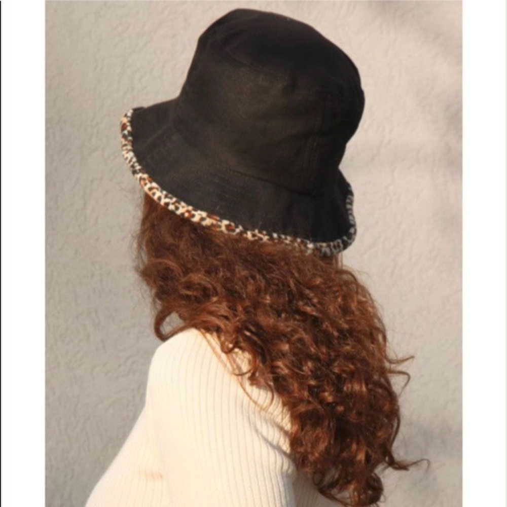 Brandy Melville leopard trim bucket hat